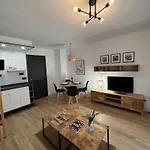 Victrix Homes 3* León