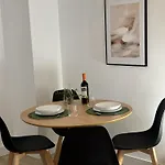 Victrix Homes León
