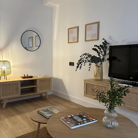 Victrix Homes ليون