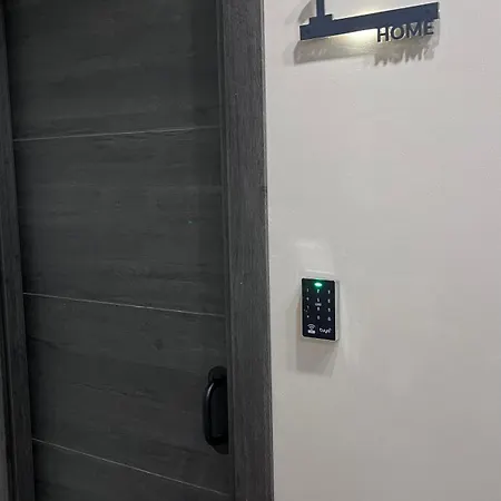 Victrix Homes Apart Otel León